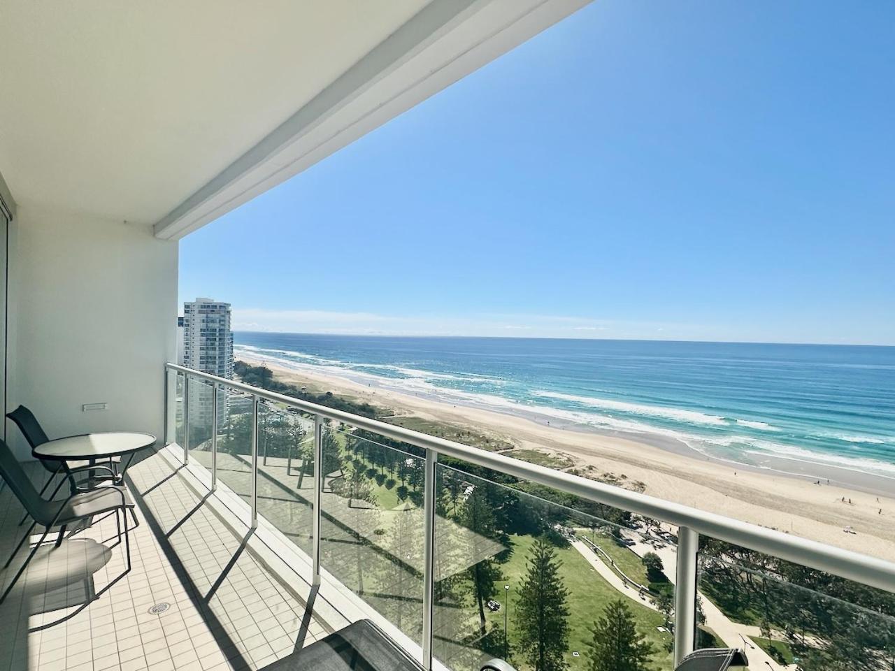 Beachfront On Oasis Centre, Air On Broadbeach 1503 غولد كوست المظهر الخارجي الصورة