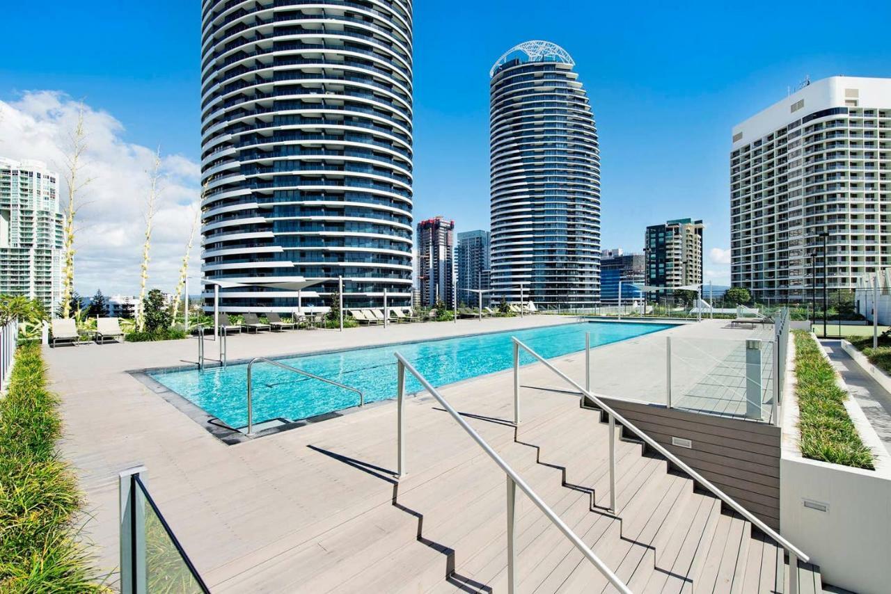 Beachfront On Oasis Centre, Air On Broadbeach 1503 غولد كوست المظهر الخارجي الصورة
